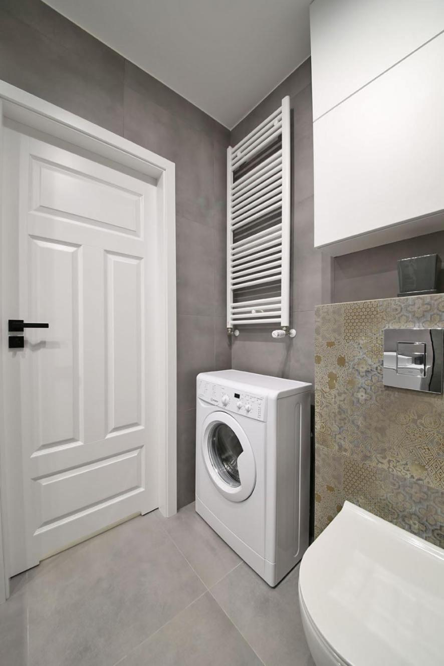 Apartments Wroclaw! Urocze Studio! Bagian luar foto